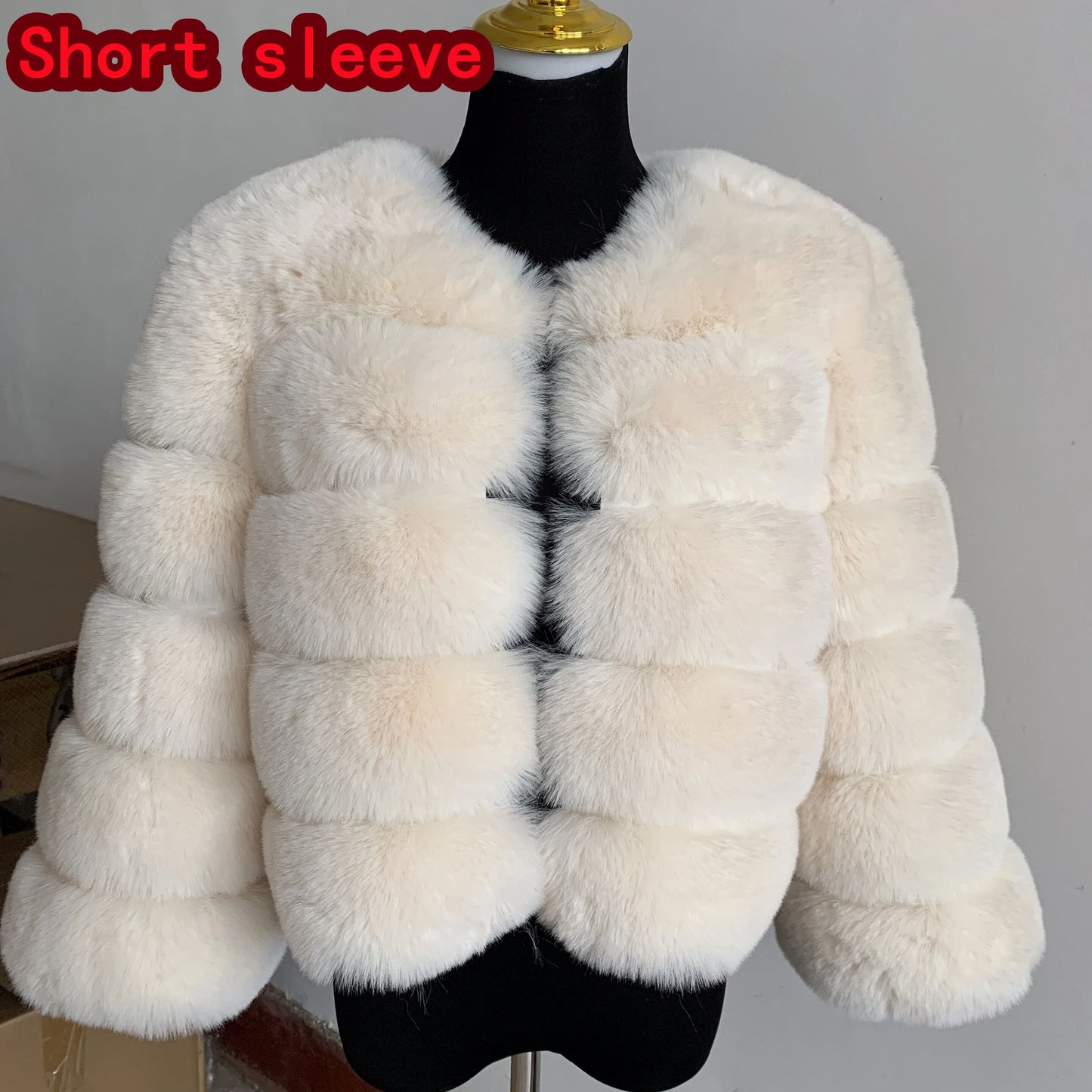 LoLo short coat