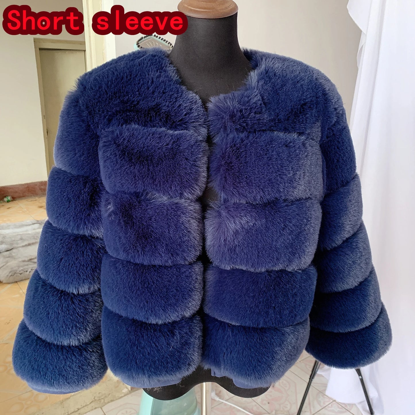 LoLo short coat